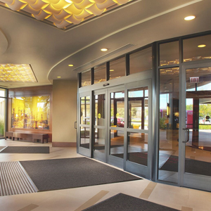 commercial door specialist Country Club